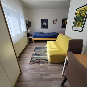 Apartment Messezimmer Am Thewissenweg
